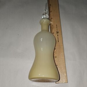 Elegant Vintage Glass Perfume Decanter with Stopper